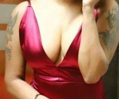 Rashmi Desai: sexy escort girl from Mumbay (India) Escorts